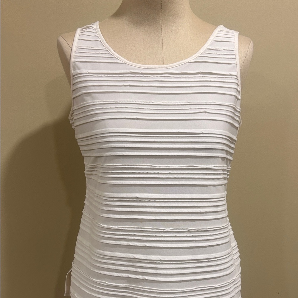 Ann Taylor Cream Sleeveless Top